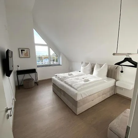 Oasis: Close To Munich - 4 Bedrooms - Kitchen * Dachau