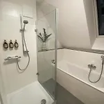 Oasis: Close To Munich - 4 Bedrooms - Kitchen *